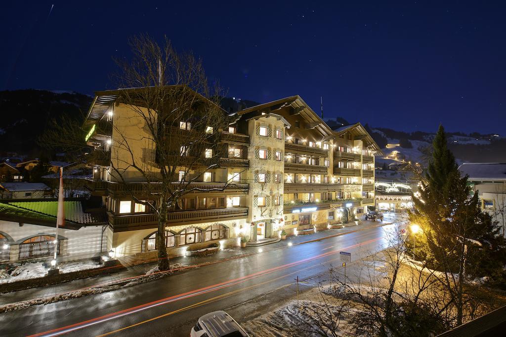 Jaegerwirt Hotel Kitzbuhel Exterior photo